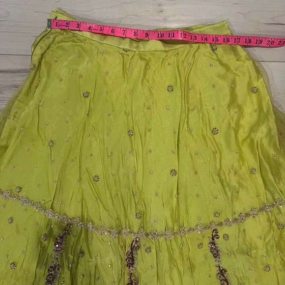 Women’s Wedding Indian 2 Piece Lime Green & Purple Skirt w Matching Wrap - Picture 5 of 12